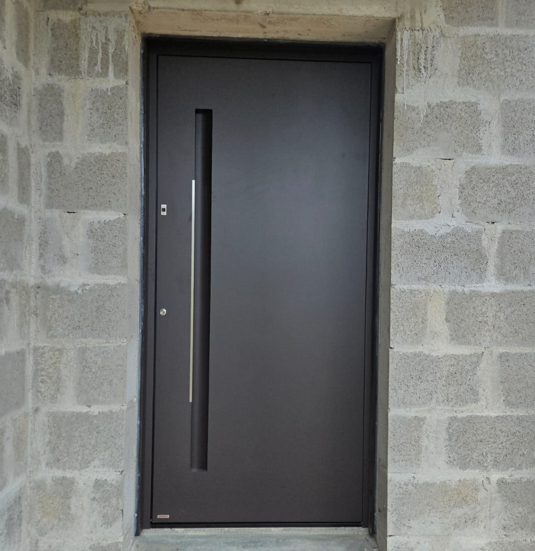 Porte d'entrée Pirnar anthracite Morbihan