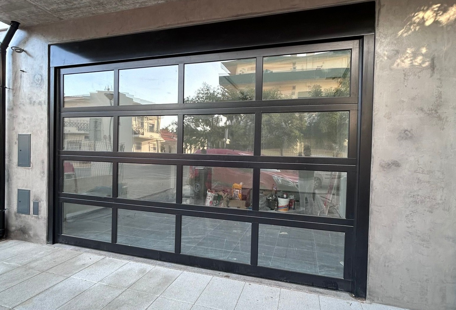 Porte de garage aluminium vitrée anthracite design Bretagne A2T